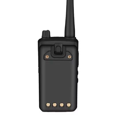 3-10KM Talk Range Digital DPMR Commercial Two Way Radio Walkie Talkie For Mag One VZ-D135