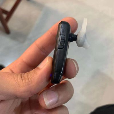 ZELLO Walkie Talkie Earpiece Headset with PTT Mic and Black Bodyguard