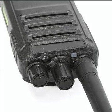128*60*33mm Walkie Talkie UHF Two Way Radio Transmitter for 400-470MHz Frequency Range