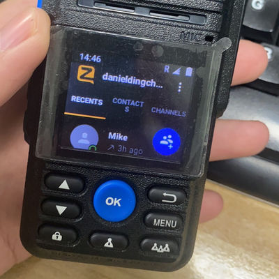 Real-time Communication with Avaialble OEM 110*56*34mm Walkie Talkie and Colorful Display