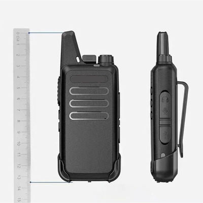 UHF400-480MHz Handheld Wireless Communication Two Way Radio for 2-5KM Talk Range