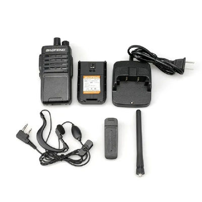 Black 5-10km Talk Range Digital Portable Two Way Radio XIR P3688 DP1400 CP200D DEP450