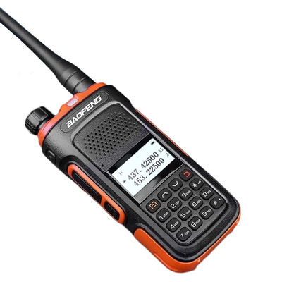 Dual Band Walkie Talkie Digital XIR P3688 DP1400 CP200D DEP450 with and Black Color