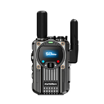 4G POC Zinc Alloy Walkie Talkie with FM Radio Function and Exclusive PTT Support