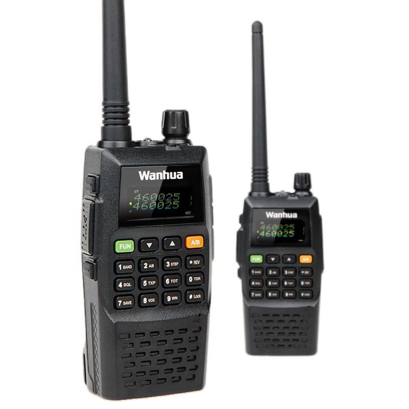 Long Distance Network Two Way Radio with 6W RF Power and 2500mAh Battery Capacity