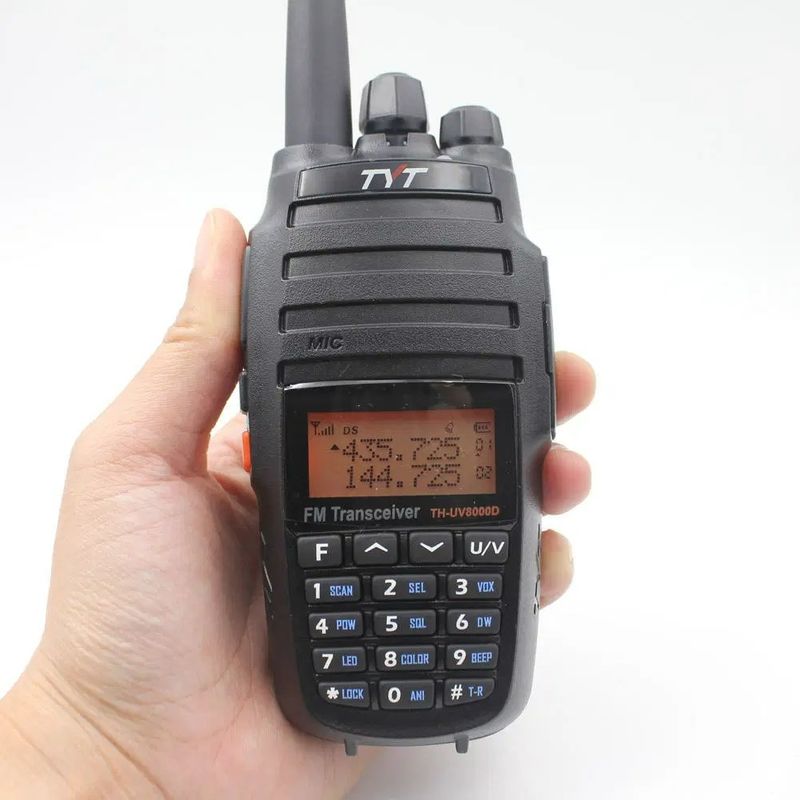 Lightweight VHF UHF Dual-Band Walkie-Talkie with 10 Watt Cross-Band Repeater Function